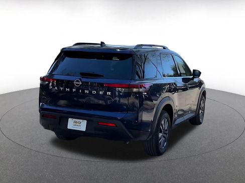 Used 2025 Nissan Pathfinder SV image 14