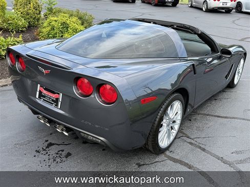 Used 2009 Chevrolet Corvette Coupe w/ Preferred Equipment Group RWD image 17
