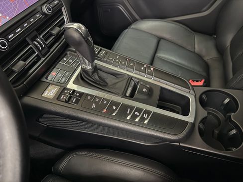 Used 2020 Porsche Macan S image 29