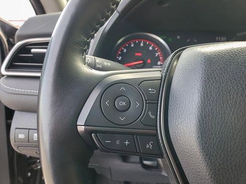 Used 2022 Toyota Camry XSE image 19