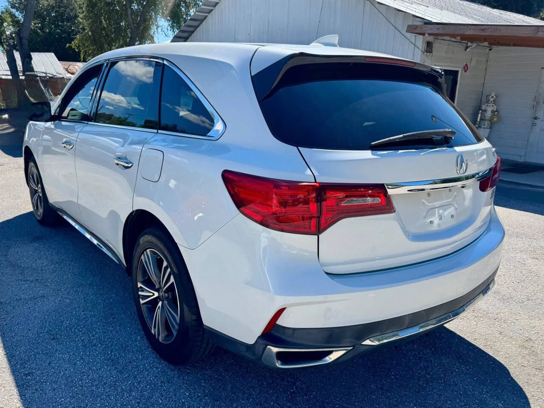 Used 2018 Acura MDX FWD image 4