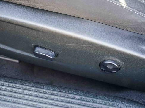 Used 2020 Dodge Challenger SXT w/ Driver Convenience Group image 16