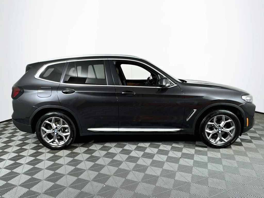 Used 2024 BMW X3 xDrive30i w/ Premium Package AWD/4WD image 8