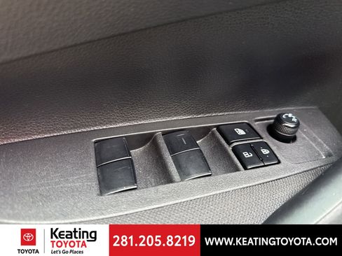 Used 2024 Toyota Corolla LE image 12