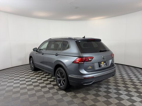 Used 2022 Volkswagen Tiguan SE AWD/4WD image 8