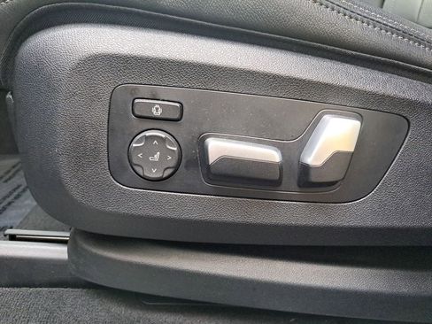 Used 2022 BMW X5 xDrive40i w/ Climate Comfort Package image 25