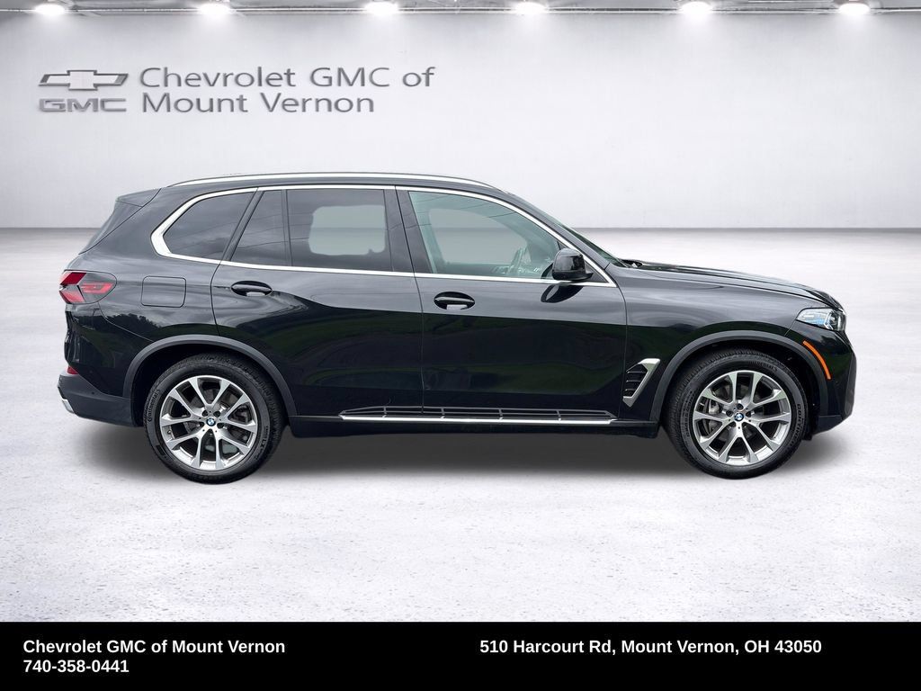 Used 2026 BMW X5 xDrive40i AWD/4WD image 8