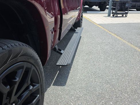 Used 2025 RAM 1500 Limited AWD/4WD image 6