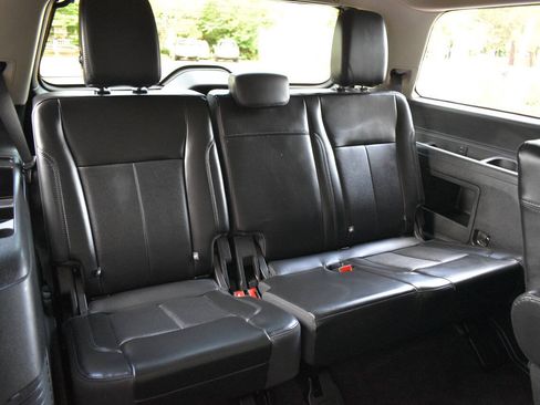 Used 2022 Ford Expedition XLT RWD image 15