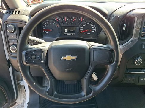 Certified 2021 Chevrolet Silverado 2500 Custom w/ Custom Value Package AWD/4WD image 18