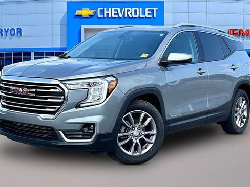 Used 2023 GMC Terrain SLT FWD image 3