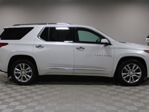 Used 2018 Chevrolet Traverse High Country image 12
