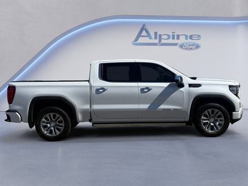 Used 2024 GMC Sierra 1500 Denali w/ Technology Package AWD/4WD image 6