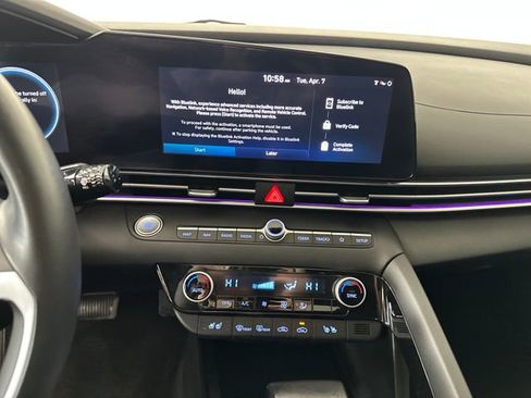 Used 2023 Hyundai Elantra Limited FWD image 21