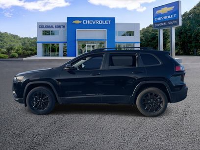 Used 2023 Jeep Cherokee Altitude Lux