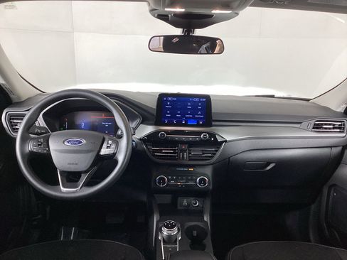 Used 2025 Ford Escape Active AWD/4WD image 18