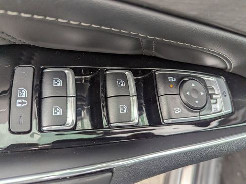 Certified 2024 Kia Sorento SX image 17