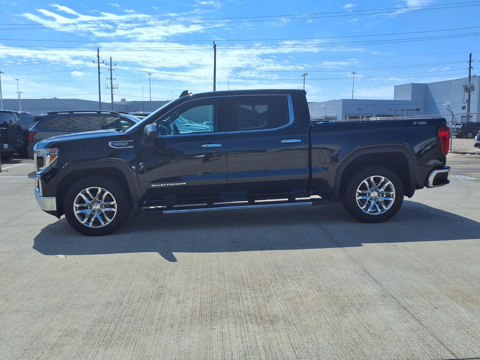 Used 2021 GMC Sierra 1500 SLT AWD/4WD image 26