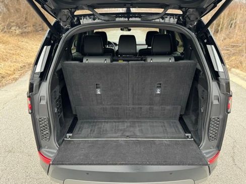 Used 2018 Land Rover Discovery HSE image 8