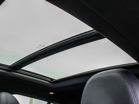 Used 2021 BMW X4 xDrive30i w/ M Sport Package image 45