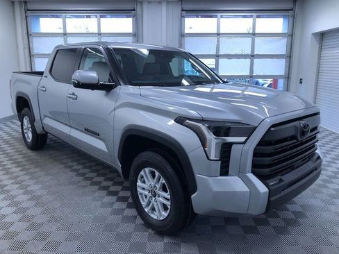 New 2026 Toyota Tundra SR5 AWD/4WD image 7