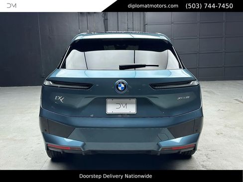 Used 2025 BMW iX xDrive50 w/ Premium Package image 5