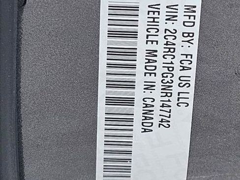 Used 2022 Chrysler Pacifica Pinnacle FWD image 33