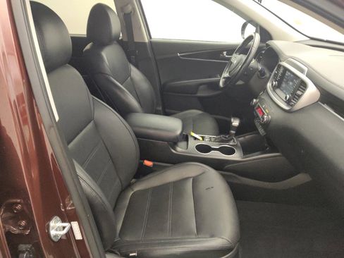 Used 2020 Kia Sorento S FWD image 21