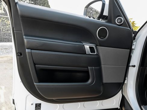 Used 2018 Land Rover Range Rover Sport Supercharged image 48