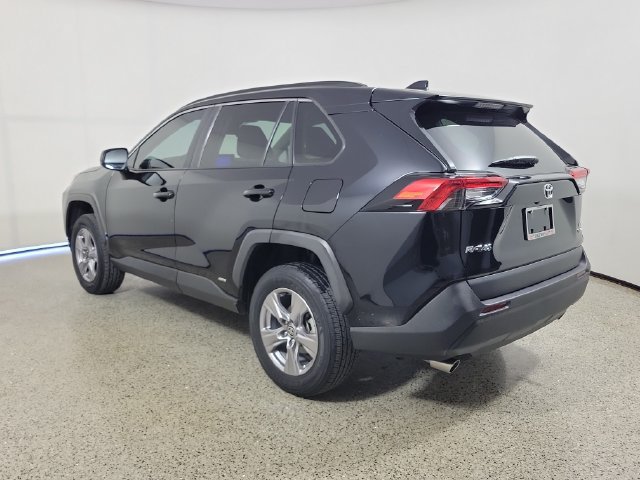 Used 2025 Toyota RAV4 LE AWD/4WD image 7