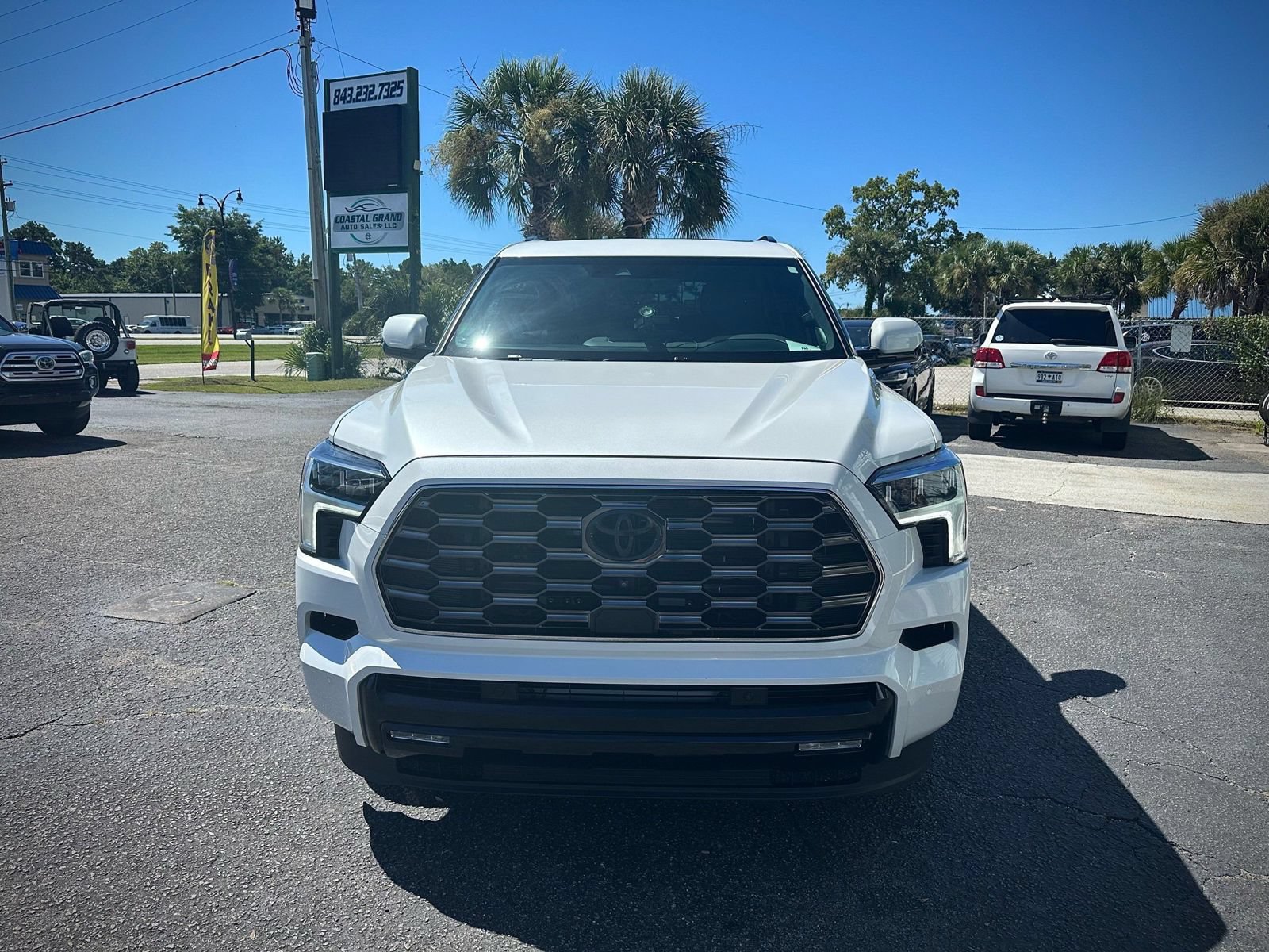 Used 2026 Toyota Sequoia Platinum AWD/4WD image 3