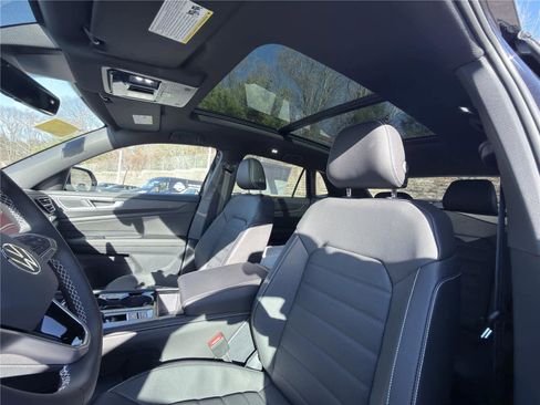 New 2026 Volkswagen Atlas Cross Sport SEL AWD/4WD image 15