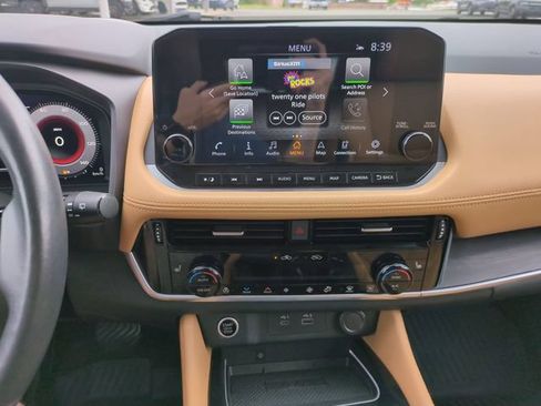 Used 2021 Nissan Rogue Platinum AWD/4WD image 20