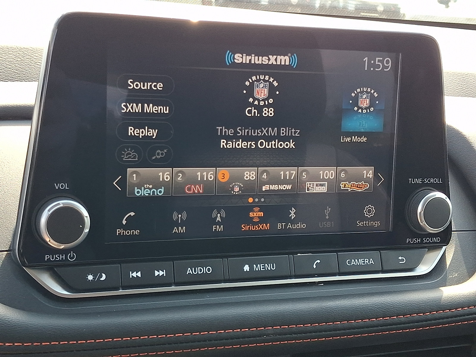 Certified 2025 Nissan Rogue SV AWD/4WD image 19