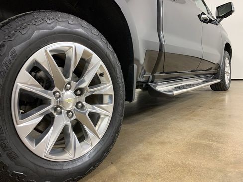 Used 2020 Chevrolet Silverado 1500 LTZ image 9