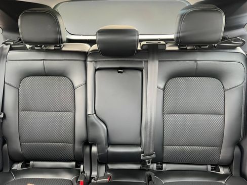 Used 2024 Ford Escape SE image 21