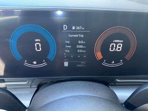 Used 2025 Hyundai Kona SEL image 13