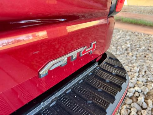 Used 2019 GMC Sierra 1500 AT4 w/ AT4 Premium Package AWD/4WD image 24