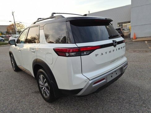 Used 2022 Nissan Pathfinder SL image 10