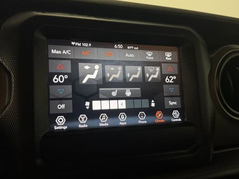 Used 2018 Jeep Wrangler Unlimited Sport S image 21