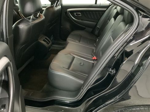 Used 2018 Ford Taurus SEL w/ Equipment Group 201A AWD/4WD image 16