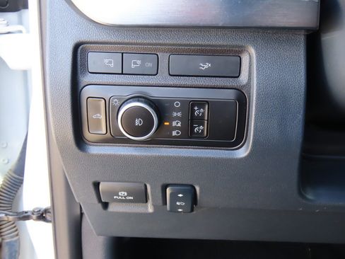 Used 2024 Ford F250 Lariat AWD/4WD image 26