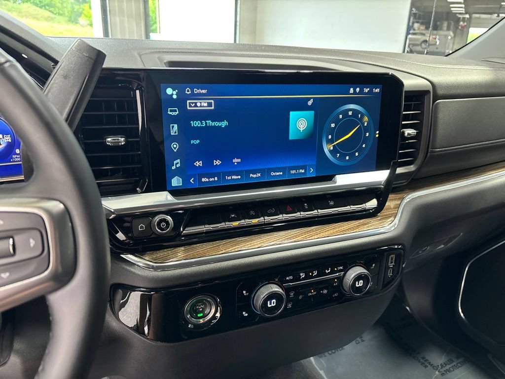 Used 2024 Chevrolet Silverado 1500 LT AWD/4WD image 16