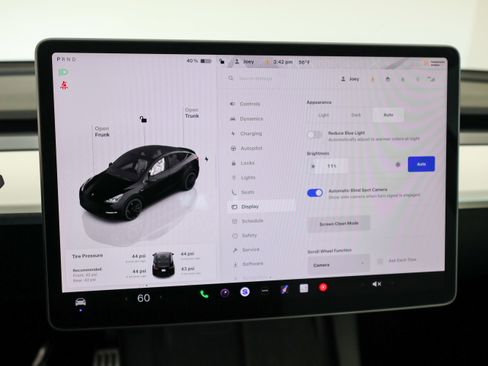 Used 2023 Tesla Model Y Performance image 35