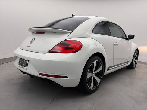 Used 2014 Volkswagen Beetle GSR image 12