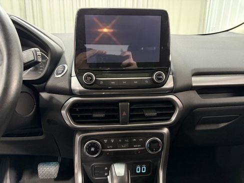 Used 2019 Ford EcoSport SE w/ SE Convenience Package image 13