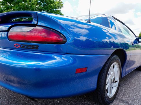 Used 1996 Chevrolet Camaro Z28 RWD image 35