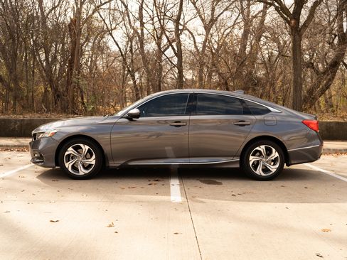 Used 2020 Honda Accord EX-L image 6
