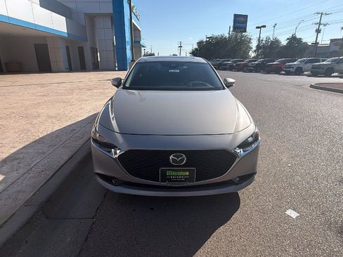 Used 2023 MAZDA MAZDA3 s AWD/4WD image 2