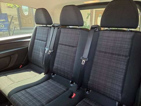 Used 2020 Mercedes-Benz Metris Passenger image 39